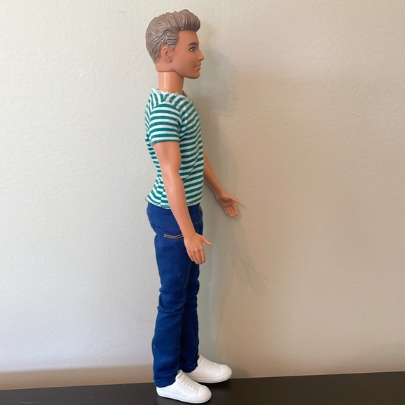 💙2015 Fashonista Ken Barbie Doll - Picture 5 of 10